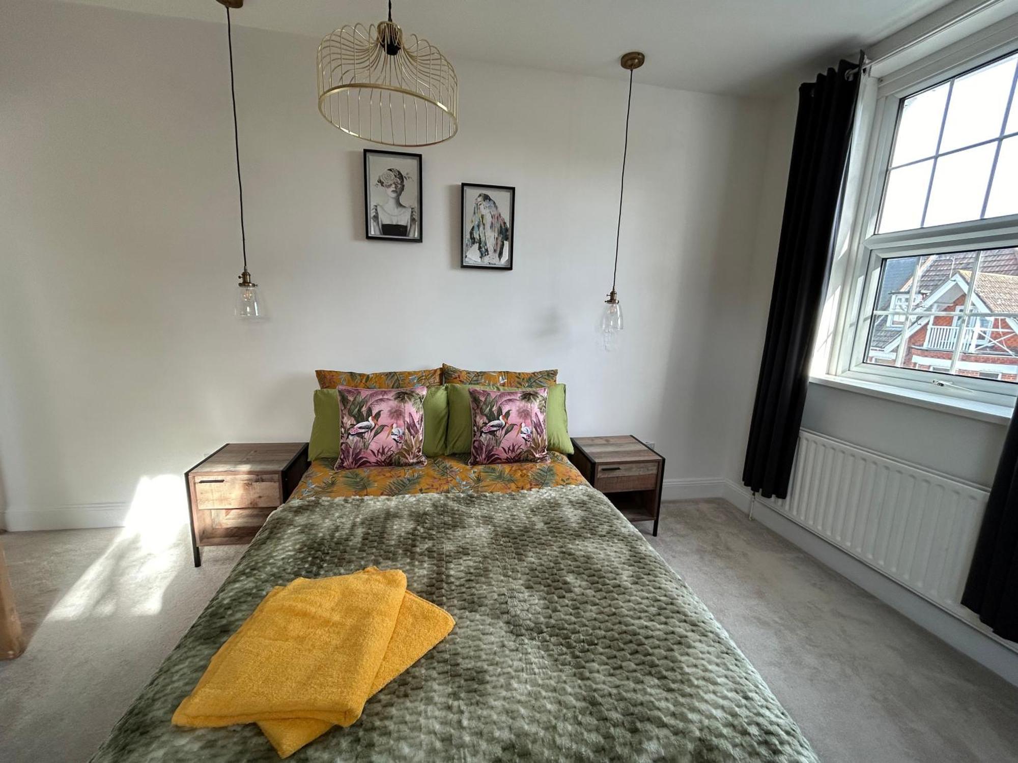 Seaside Rentals Bournemouth - 2Br, Upto 6Ppl, Beach 3 Min Walk, Dogs Ok, Wifi, Park 2 Cars Exterior foto