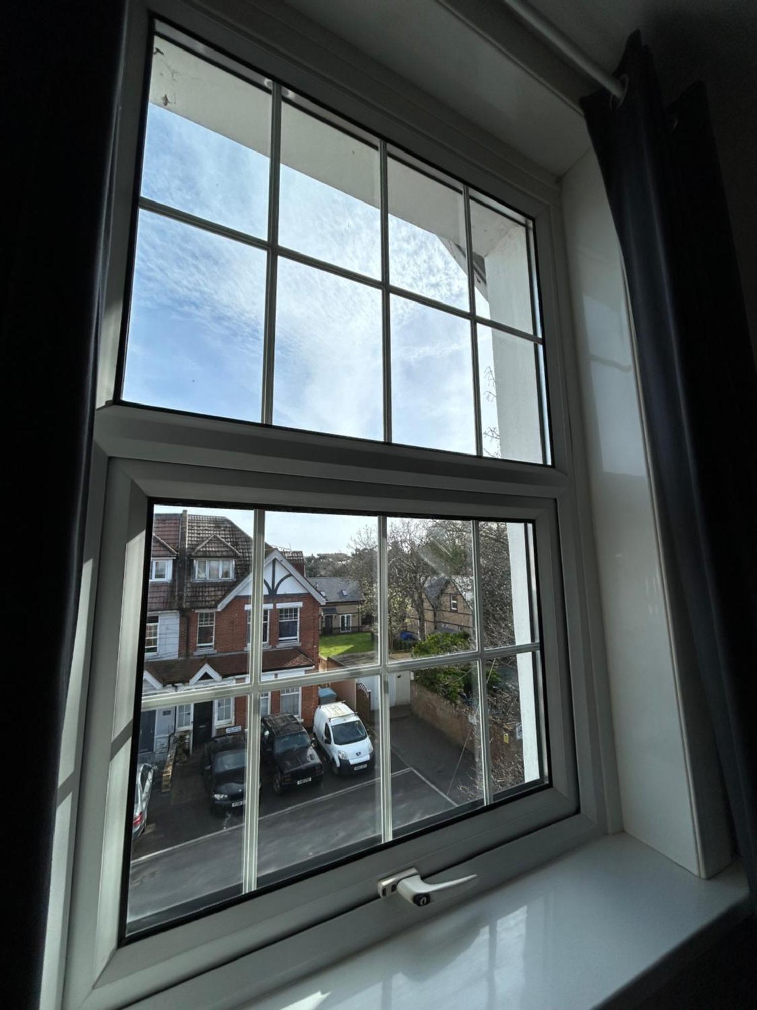 Seaside Rentals Bournemouth - 2Br, Upto 6Ppl, Beach 3 Min Walk, Dogs Ok, Wifi, Park 2 Cars Exterior foto