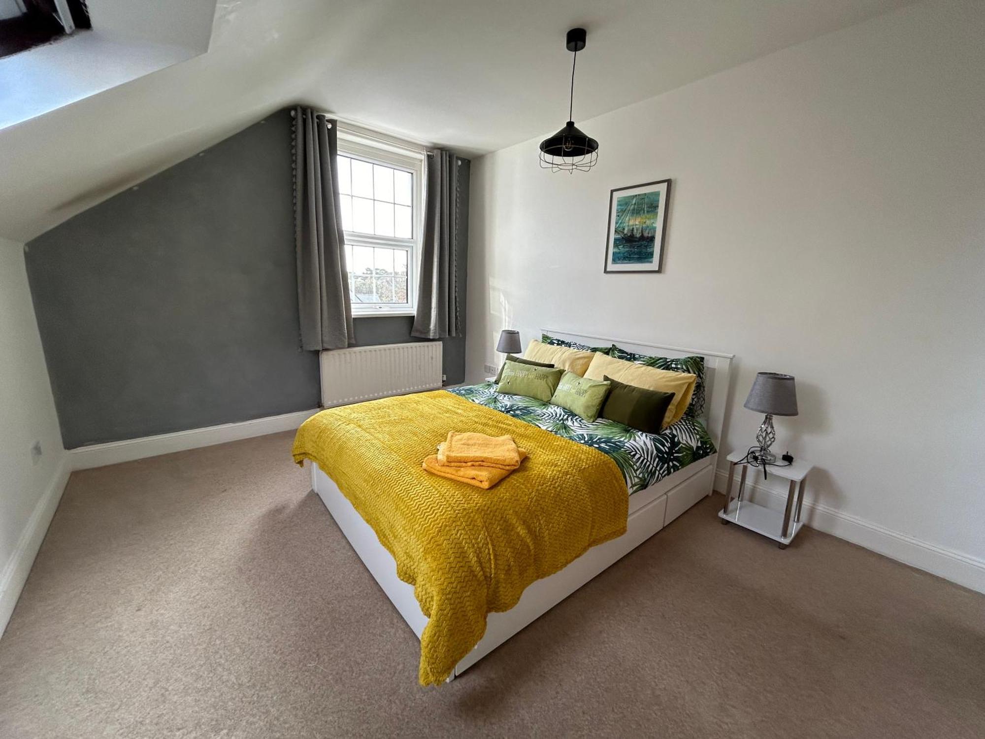 Seaside Rentals Bournemouth - 2Br, Upto 6Ppl, Beach 3 Min Walk, Dogs Ok, Wifi, Park 2 Cars Exterior foto