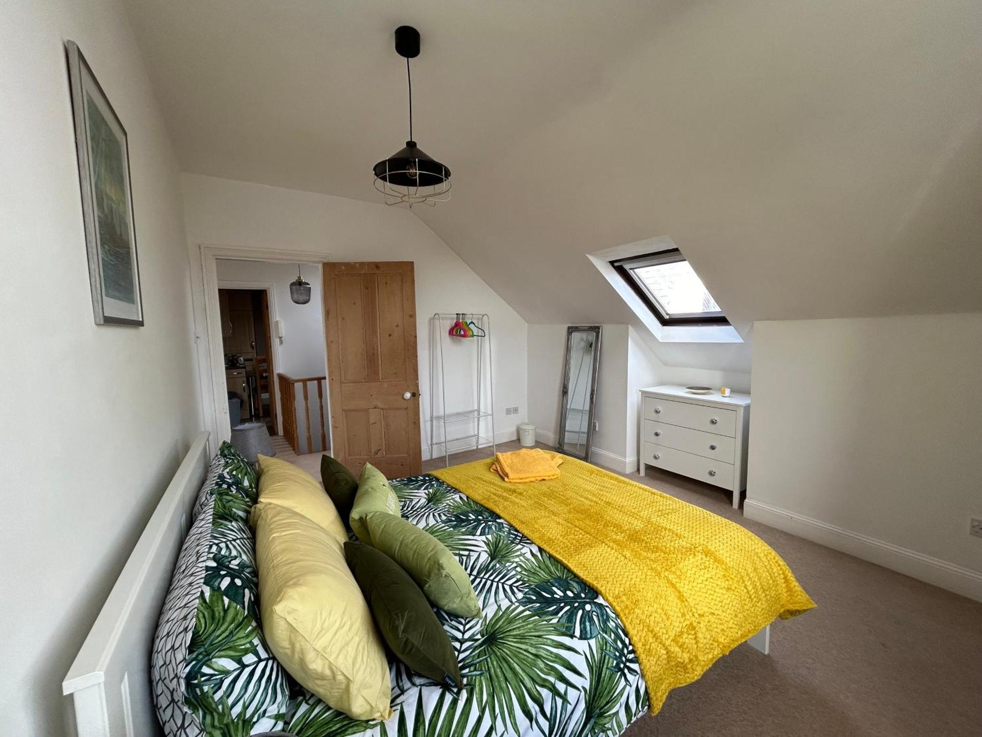Seaside Rentals Bournemouth - 2Br, Upto 6Ppl, Beach 3 Min Walk, Dogs Ok, Wifi, Park 2 Cars Exterior foto