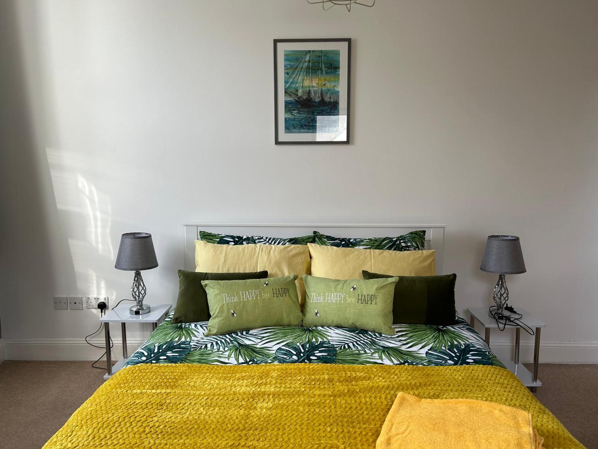 Seaside Rentals Bournemouth - 2Br, Upto 6Ppl, Beach 3 Min Walk, Dogs Ok, Wifi, Park 2 Cars Exterior foto