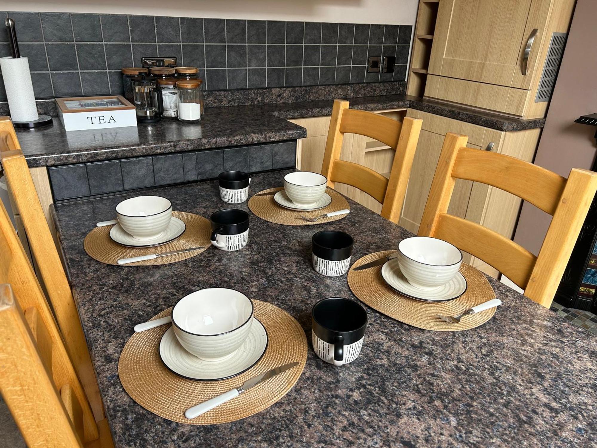 Seaside Rentals Bournemouth - 2Br, Upto 6Ppl, Beach 3 Min Walk, Dogs Ok, Wifi, Park 2 Cars Exterior foto